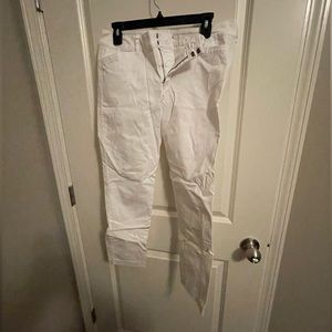 White Old Navy Women’s Pixie Ankle Pants-Size 8
